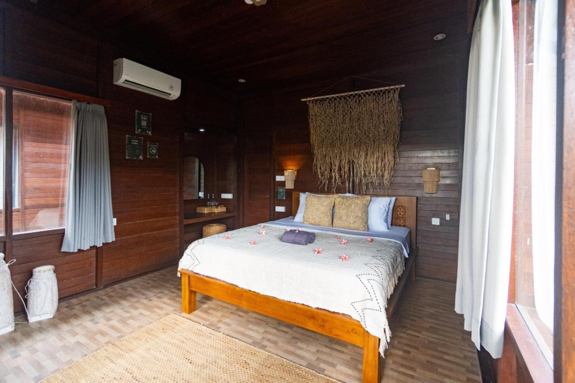 Mad Monkey Nusa Lembongan ภายนอก รูปภาพ